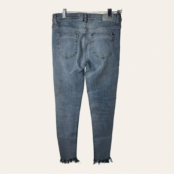 1063. ZARA SKINNY SHARK BITE BOTTOMS DENIM JEANS SIZE 2 - Picture 6 of 9